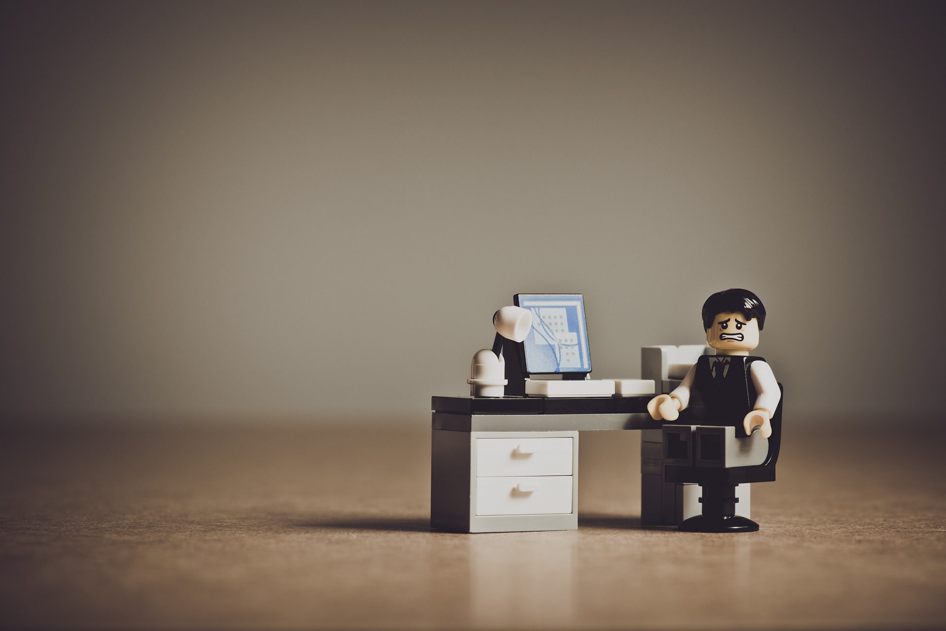 IA Reacts to New FTC Ban on NonCompete Agreements in Employment Contracts